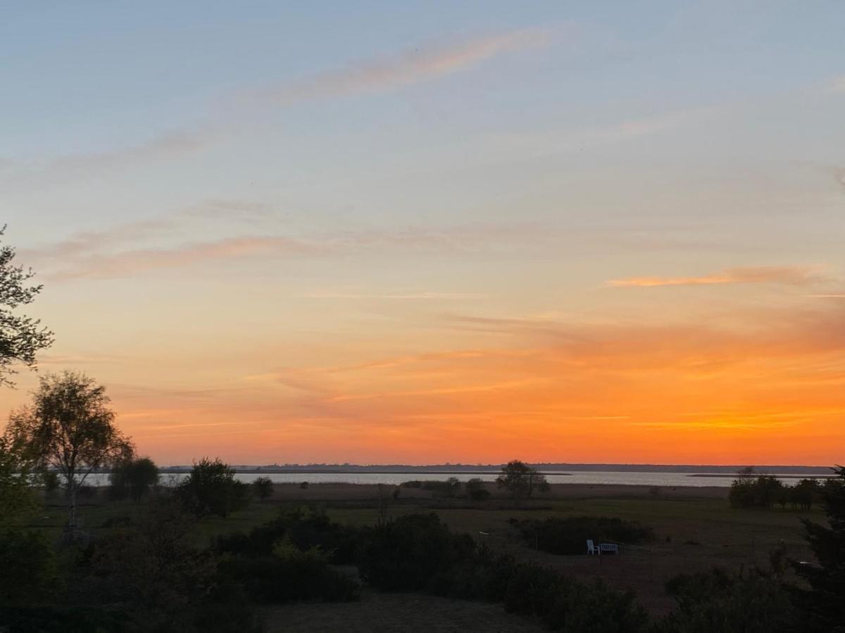Freistehendes Einfamilienhaus Mit Boddenblick Naehe Ostsee Fuhlendorf  ภายนอก รูปภาพ