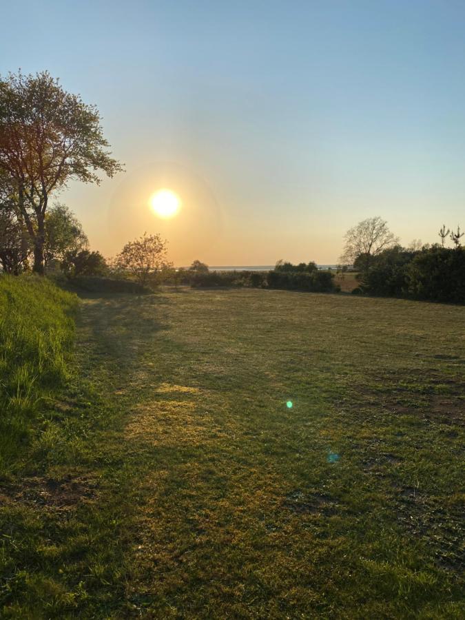 Freistehendes Einfamilienhaus Mit Boddenblick Naehe Ostsee Fuhlendorf  ภายนอก รูปภาพ